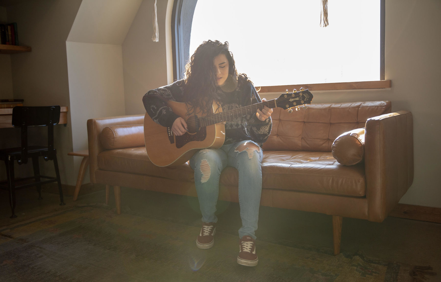 songwriter showcase- Victoria3.jpg